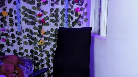 Snapshot of celestinepurple chatting on 24, 12, 2024 Celestineeeeee online show from 24, 12, 2024