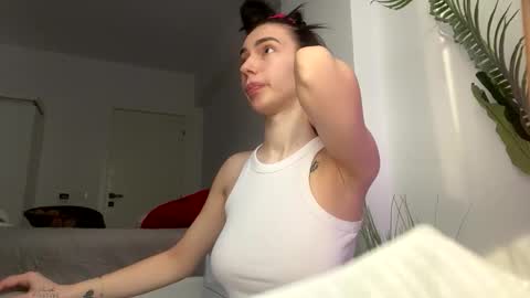 Celine Roxelle online show from 13, 1, 2026