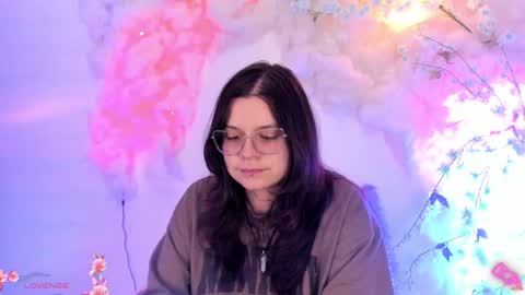 Hello guys my name is Sofi and Lizzie and  Vanessa online show from 26, 1, 2025