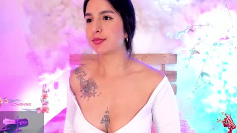 Hello guys my name is Sofi and Lizzie and  Vanessa online show from 24, 2, 2025