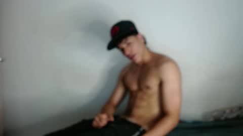 Snapshot of ceron_cb chatting on 22, 2, 2025 ceron cb online show from 22, 2, 2025