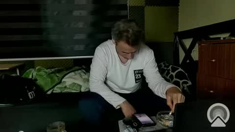 Snapshot of cezar46 chatting on 11, 1, 2025 cezar online show from 11, 1, 2025
