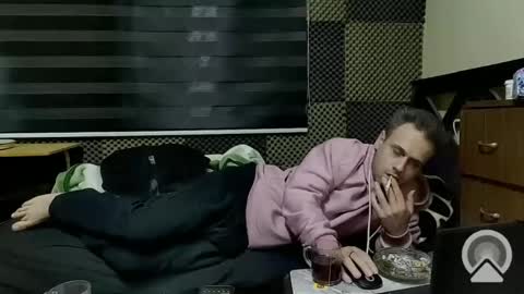 Snapshot of cezar46 chatting on 15, 1, 2025 cezar online show from 15, 1, 2025