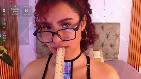 Snapshot of chaarlottee_69 chatting on 3, 3, 2026 CHAARLOTTEE online show from 3, 3, 2026