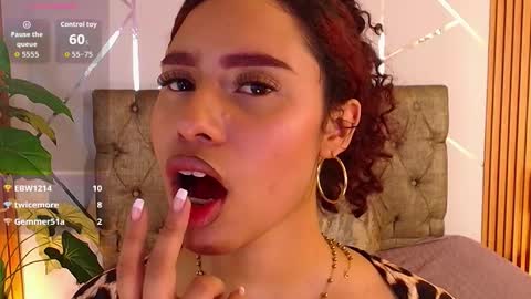 Snapshot of chaarlottee_69 chatting on 6, 3, 2026 CHAARLOTTEE online show from 6, 3, 2026