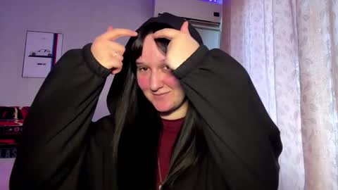 Snapshot of chandamickens chatting on 13, 3, 2026 Emily online show from 13, 3, 2026