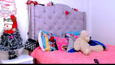 Chanelle 07 online show from 31, 12, 2024