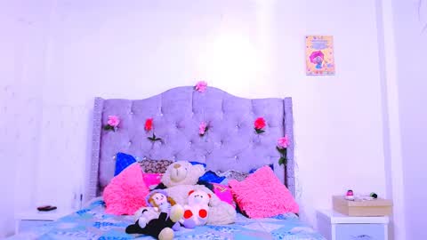 Chanelle 07 online show from 18, 2, 2025