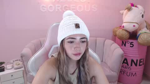 channel_blonde_a online show from 20, 1, 2025