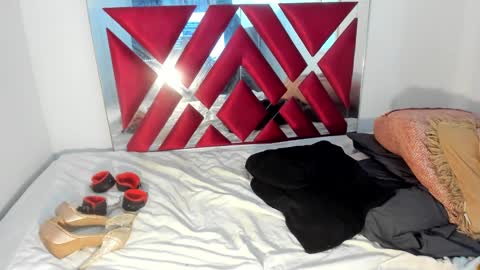 Chanell online show from 25, 2, 2025