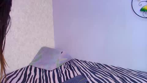 Raquel  online show from 21, 11, 2025