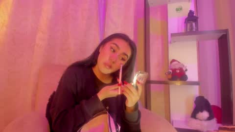 Chantall online show from 7, 12, 2024