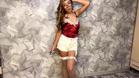 Ayano online show from 4, 12, 2025