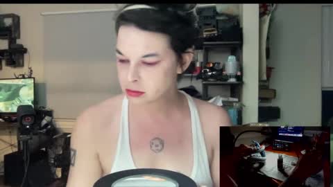 Snapshot of chapelwaste chatting on 29, 9, 2025 Chapel Waste online show from 29, 9, 2025