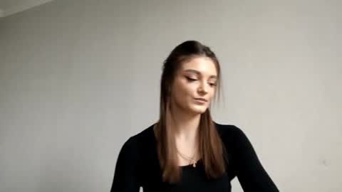 Tessa  online show from 4, 2, 2026