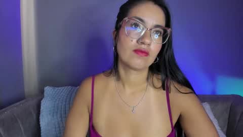 charlhot_ online show from 21, 10, 2025