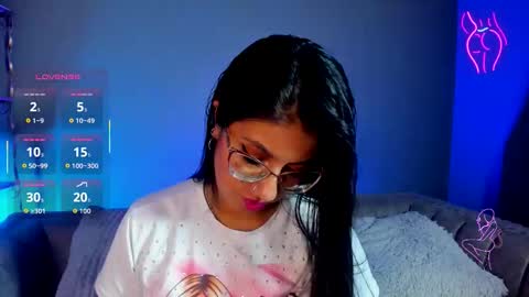 charlhot_ online show from 14, 11, 2025