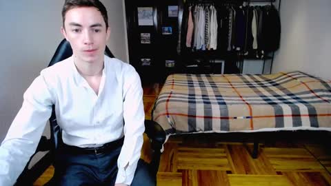 carlos reyes online show from 19, 2, 2025