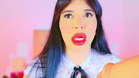 Charloott Evans online show from 2, 11, 2025