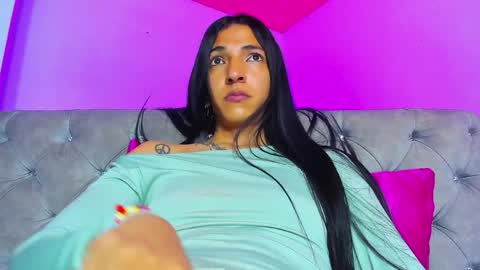 Snapshot of charlot_sanchez chatting on 22, 12, 2024 lot online show from 22, 12, 2024