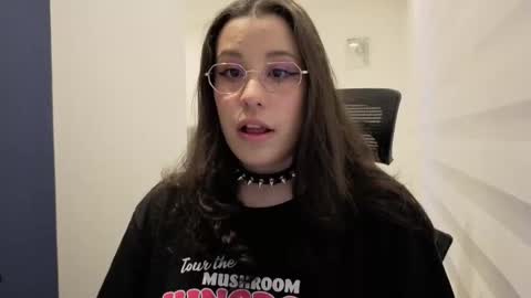 You honey online show from 18, 9, 2025
