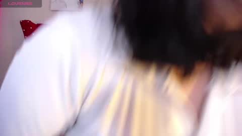 charlotte1_ls online show from 17, 1, 2025