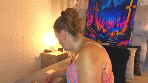 Snapshot of charlotte__g chatting on 14, 10, 2025 charlotte online show from 14, 10, 2025