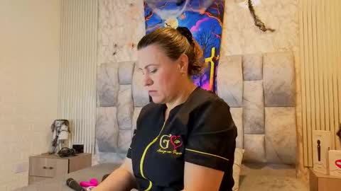 Snapshot of charlotte__g chatting on 16, 10, 2025 charlotte online show from 16, 10, 2025