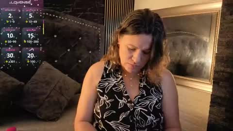 Snapshot of charlotte__g chatting on 15, 11, 2025 charlotte online show from 15, 11, 2025