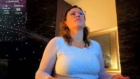 Snapshot of charlotte__g chatting on 16, 11, 2025 charlotte online show from 16, 11, 2025