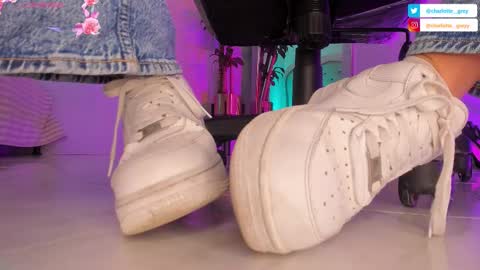 Snapshot of charlotte__grey chatting on 10, 10, 2025 charlotte grey online show from 10, 10, 2025