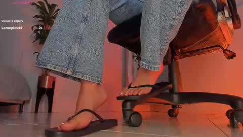 Snapshot of charlotte__grey chatting on 13, 11, 2025 charlotte grey online show from 13, 11, 2025