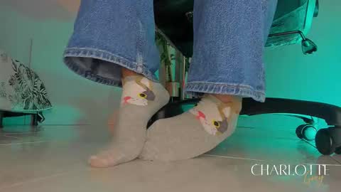 Snapshot of charlotte__grey chatting on 21, 11, 2025 charlotte grey online show from 21, 11, 2025