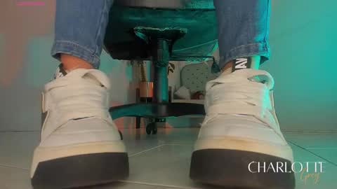 Snapshot of charlotte__grey chatting on 26, 11, 2025 charlotte grey online show from 26, 11, 2025