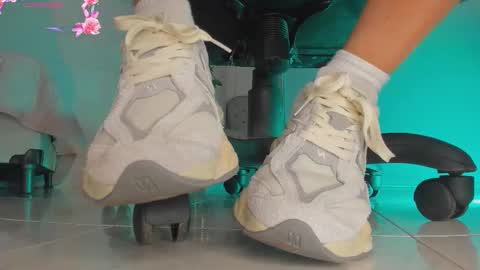 charlotte  grey online show from 27, 2, 2026