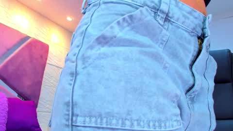 Snapshot of charlotte_icee chatting on 25, 10, 2025 Charlotte Icee online show from 25, 10, 2025