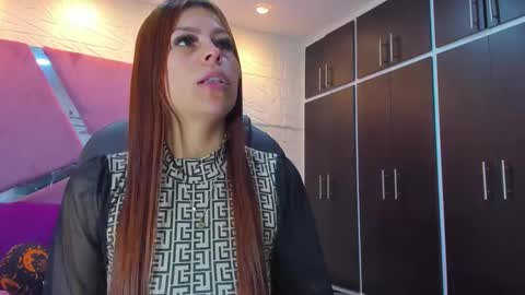 Snapshot of charlotte_icee chatting on 21, 11, 2025 Charlotte Icee online show from 21, 11, 2025