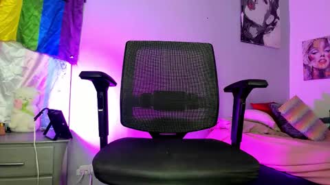 Charlie  online show from 30, 11, 2025