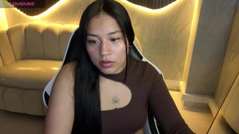 Snapshot of charlotte_tx chatting on 14, 10, 2025 Online 800 to 1400 online show from 14, 10, 2025