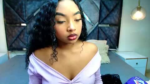 charlotte_walker1 online show from 26, 9, 2025