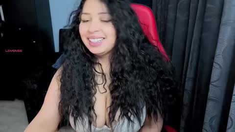 Snapshot of charlottee_lovee69 chatting on 10, 9, 2025 Natalia online show from 10, 9, 2025