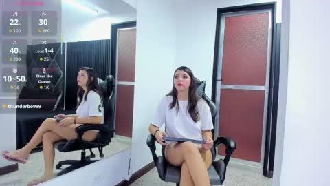 Snapshot of charlottee_starr chatting on 16, 10, 2025 charlottee_starr online show from 16, 10, 2025