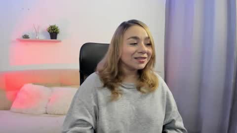 Snapshot of charlottelabouff chatting on 26, 3, 2026 Charlotte online show from 26, 3, 2026