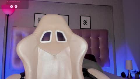 Snapshot of charlotterussel chatting on 7, 12, 2024 charlotterussel online show from 7, 12, 2024