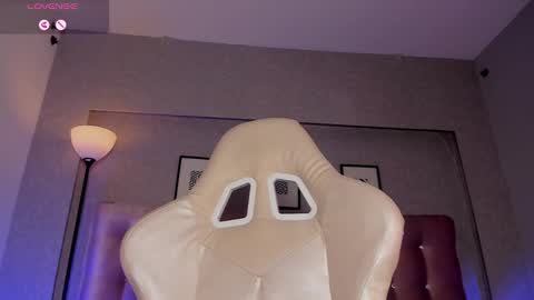 Snapshot of charlotterussel chatting on 7, 12, 2024 charlotterussel online show from 7, 12, 2024