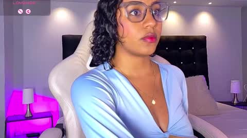 Snapshot of charlotterussel chatting on 17, 12, 2024 charlotterussel online show from 17, 12, 2024