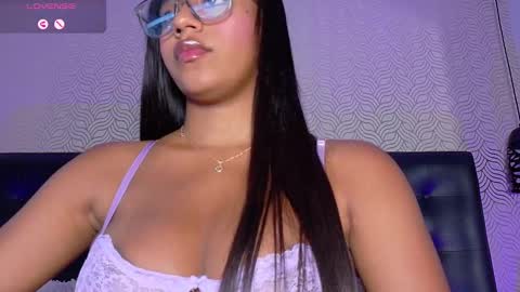 Snapshot of charlotterussel chatting on 8, 3, 2025 charlotterussel online show from 8, 3, 2025