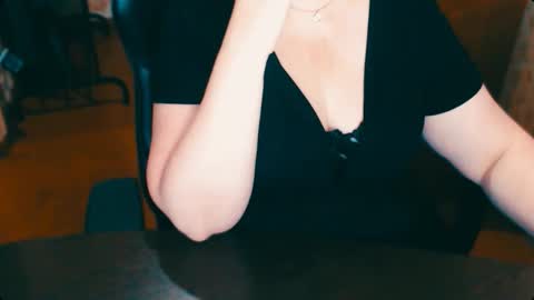 Snapshot of charlottextasty chatting on 29, 10, 2025 CharlotteXTasty online show from 29, 10, 2025