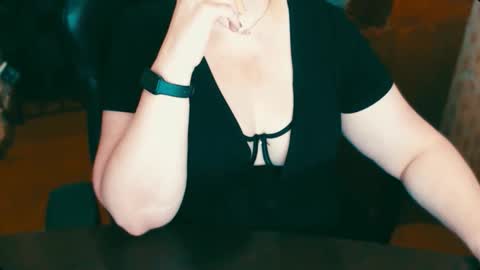 CharlotteXTasty online show from 4, 12, 2025