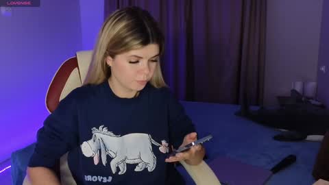 Kira online show from 17, 12, 2024